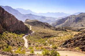 Omán - kráska Arábie od pobřeží k poušti a horám - Omán