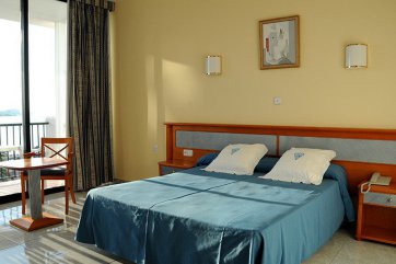 OSIRIS IBIZA - Španělsko - Ibiza - San Antonio