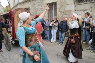 Paříž plná zážitků letecky a Středověký festival v Provins - Francie