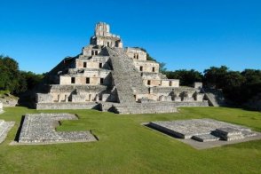Perly dávných civilizací v záři prosluněného Yucatánu - Mexiko