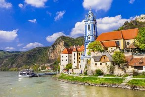 PERLY DOLNÍHO RAKOUSKA A PLAVBA LODÍ PO DUNAJI - Rakousko