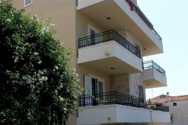 Apartmánový dům Swiss - Chorvatsko - Makarská riviéra - Podgora