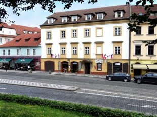 Hotel U kříže