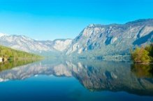 PŘÍRODNÍ SKVOSTY SLOVINSKA - Slovinsko