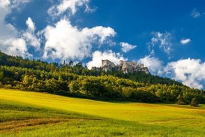 RÁJECKÉ TEPLICE A KRÁSY MALÉ FATRY - Slovensko