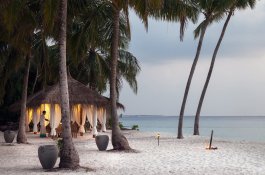 Reethi Faru Resort - Maledivy - Atol Raa