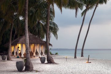 Reethi Faru Resort - Maledivy - Atol Raa