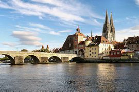 Regensburg, pivní věž a Kurfiřtské lázně