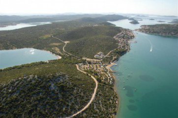 Robinzonáda Kapov - Chorvatsko - Murter - Tisno