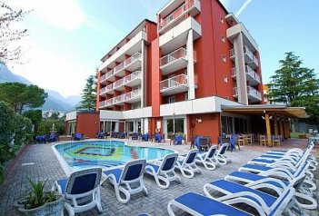 Royal Hotel - Itálie - Lago di Garda - Riva del Garda