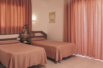 SANT JORDI - Španělsko - Costa del Maresme - Santa Susanna