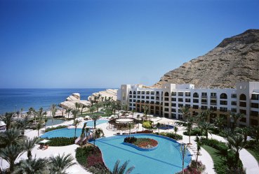 Shangri La s Barr Al Jissah Al Waha