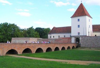 Silvestrovská pohoda v Sárváru s termály - Maďarsko - Sárvár