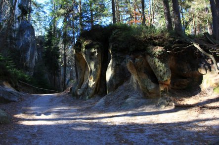 Skalní města východních Čech a jižního Polska - Česká republika