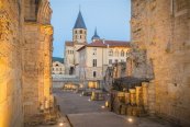 SLAVNOSTI NOVÉHO BEAUJOLAIS - světoznámá aukce vín v BEAUNE - Francie