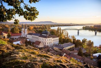 Velký Meder - termály a relaxace - Výlety Györu a Ostřihomi - Slovensko