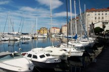 Slovinsko, hory, moře červen - Slovinsko