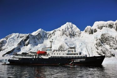 Špicberky a severovýchodní Grónsko na lodi Plaucius