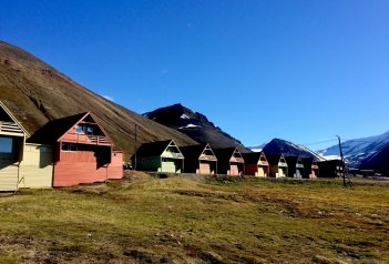 Špicberky - Rusové a lední medvědi - Norsko