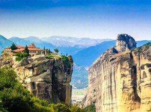 STAROVĚKÉ PAMÁTKY ŘECKA A MONEMVASIE