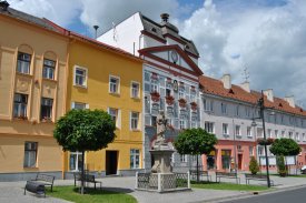 Recenze Stezka v oblacích, Zlaté Hory, zážitková úzkokolejka a přečerpávací elektrárna