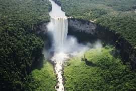 Surinam, Guyany, Tobago, Trinidad