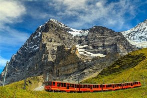 Švýcarsko a Glacier express - vláčky, zubačky a nejpomalejší rychlík - Švýcarsko