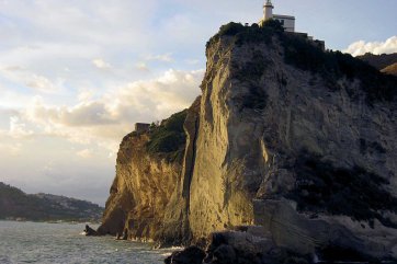 Termální ostrov Ischia s poznávacími výlety po Neapolském zálivu - Itálie