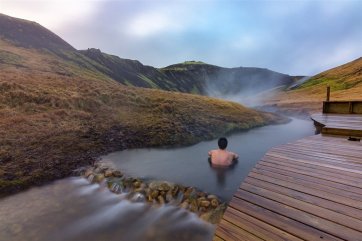 To nejlepší z Islandu - za polární září, gejzíry a vodopády - Island