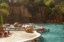 Tropical Islands a Berlín se vstupenkou do Tropical Islands v ceně - Německo