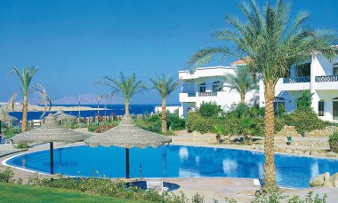 TROPITEL NAAMA BAY