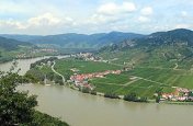 Údolí Wachau s plavbou po Dunaji a vínem - Rakousko