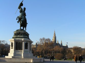 Vídeň po stopách Habsburků, zámky Laxenburg, Hof a výstava Chagall