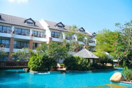Woodlands Hotel, Pattaya a Sai Kaew Resort, Ko Samet