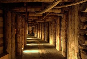 Z podzemí do kláštěra - Polsko