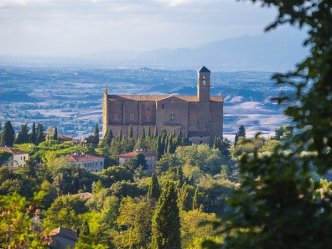 Za toskánskými poklady a vinicemi