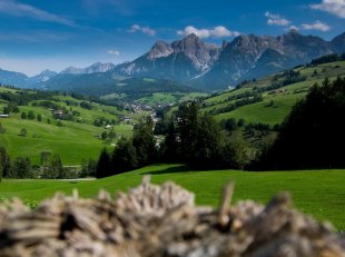 Zell am See, pohodové bicyklování mezi horskými velikány