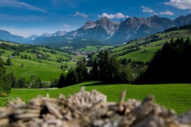 Zell am See, pohodové bicyklování mezi horskými velikány